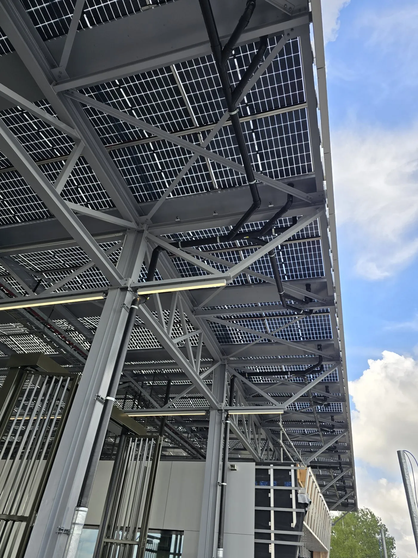 View under the solar roof during construction